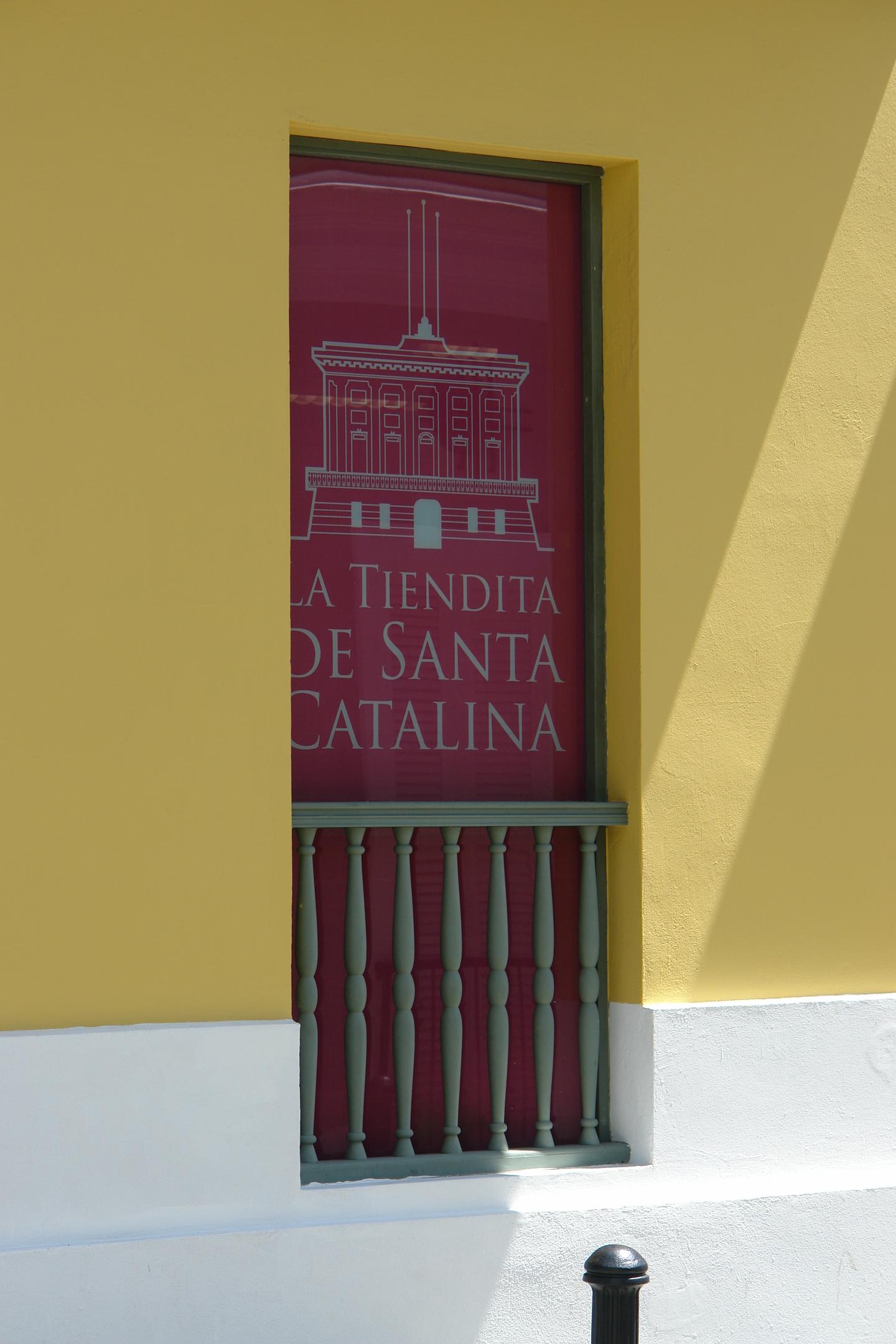 Calle de la Fortaleza 56 - Antigua Real Audiencia - Conservatorio De Artes Del Caribe - San Juan (Viejo San Juan) - 2011 00036